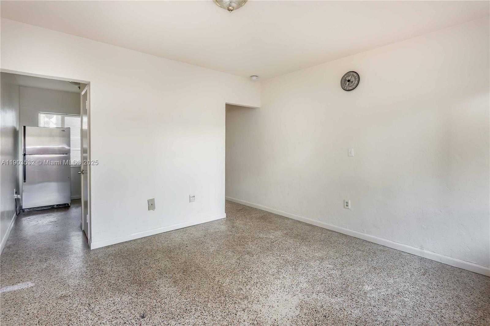 Small Image of 976 NORTH WEST 6TH ST, Miami Number 16