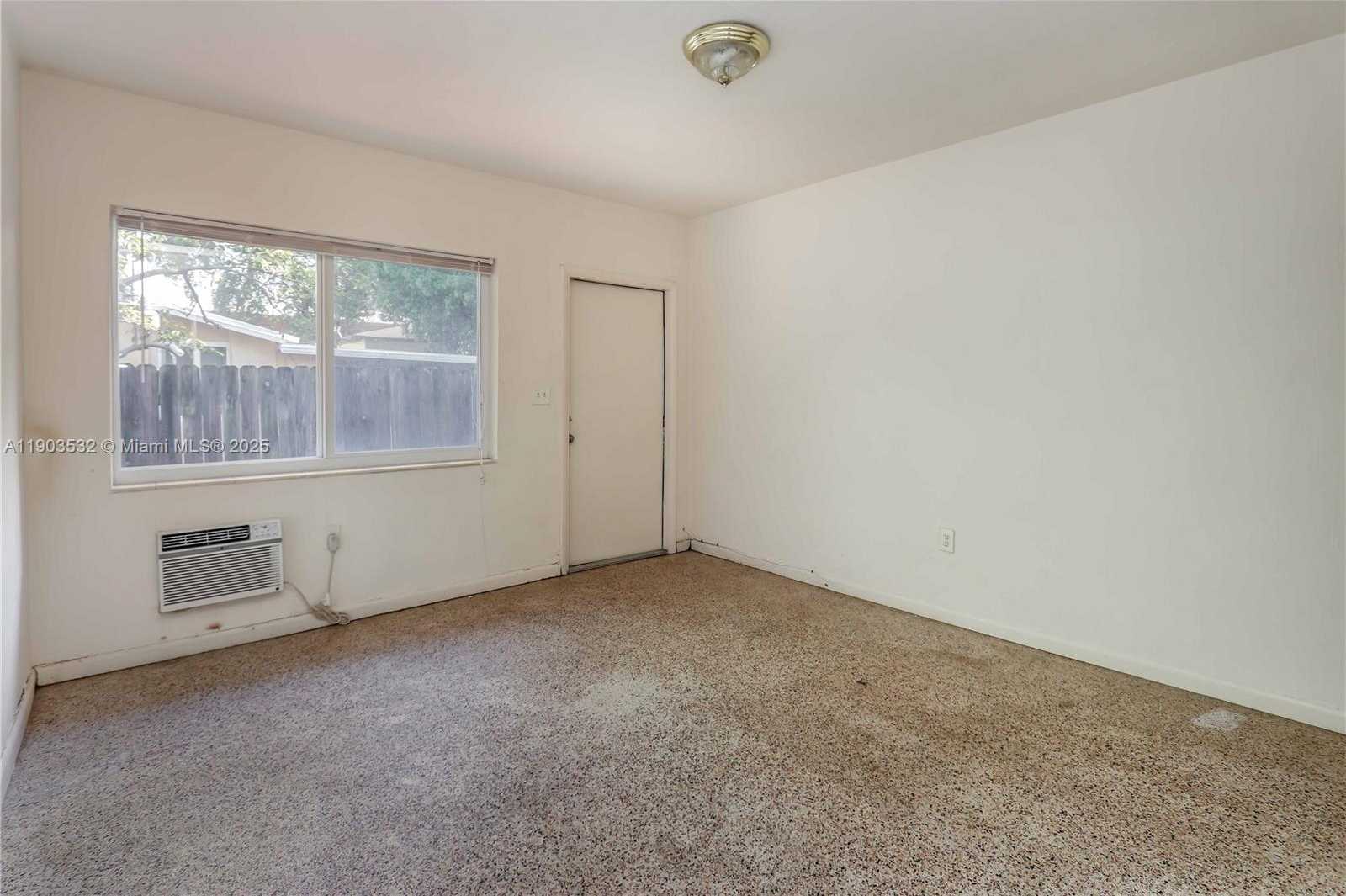 Small Image of 976 NORTH WEST 6TH ST, Miami Number 17