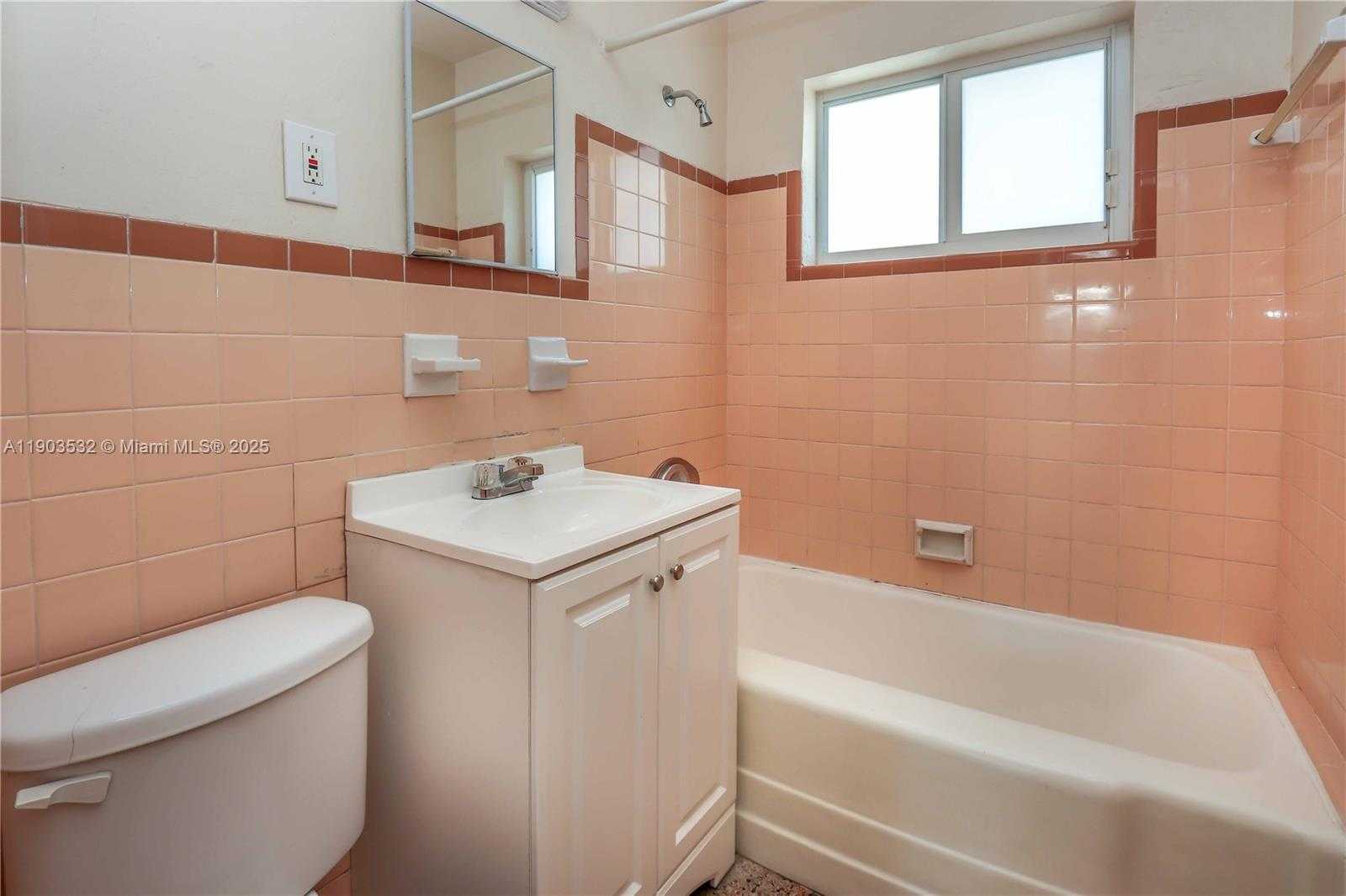 Small Image of 976 NORTH WEST 6TH ST, Miami Number 18