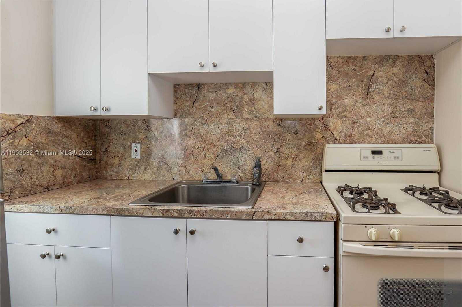 Small Image of 976 NORTH WEST 6TH ST, Miami Number 20