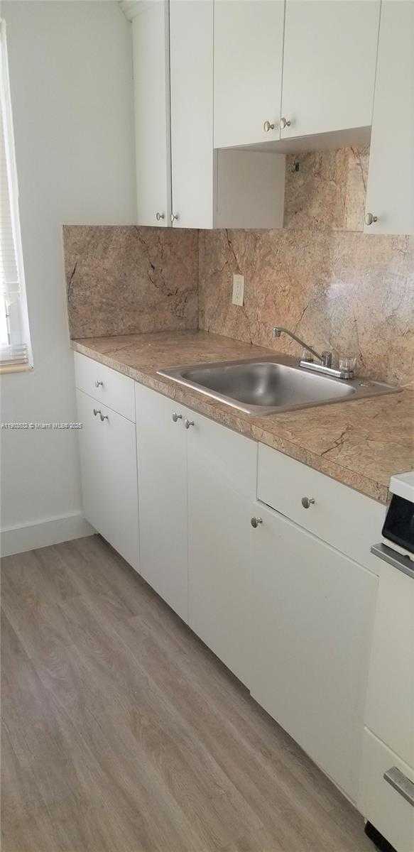 Small Image of 976 NORTH WEST 6TH ST, Miami Number 28