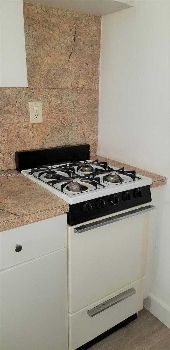 Small Image of 976 NORTH WEST 6TH ST, Miami Number 29