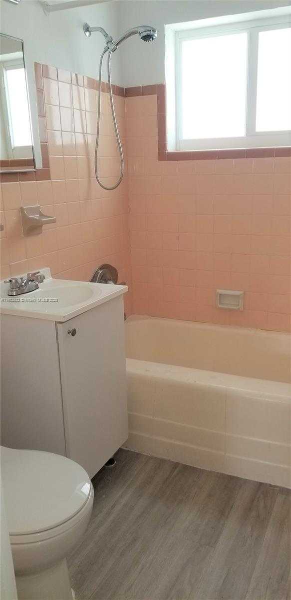 Small Image of 976 NORTH WEST 6TH ST, Miami Number 32