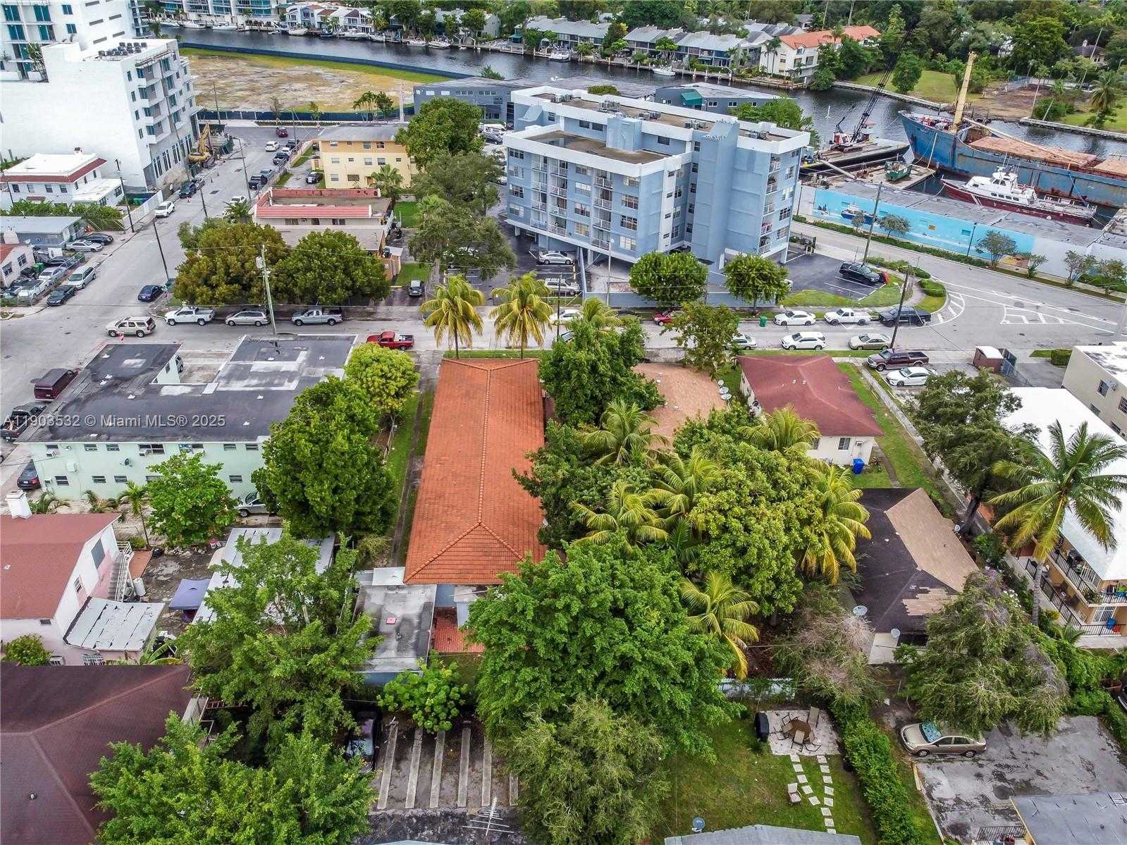 Small Image of 976 NORTH WEST 6TH ST, Miami Number 8