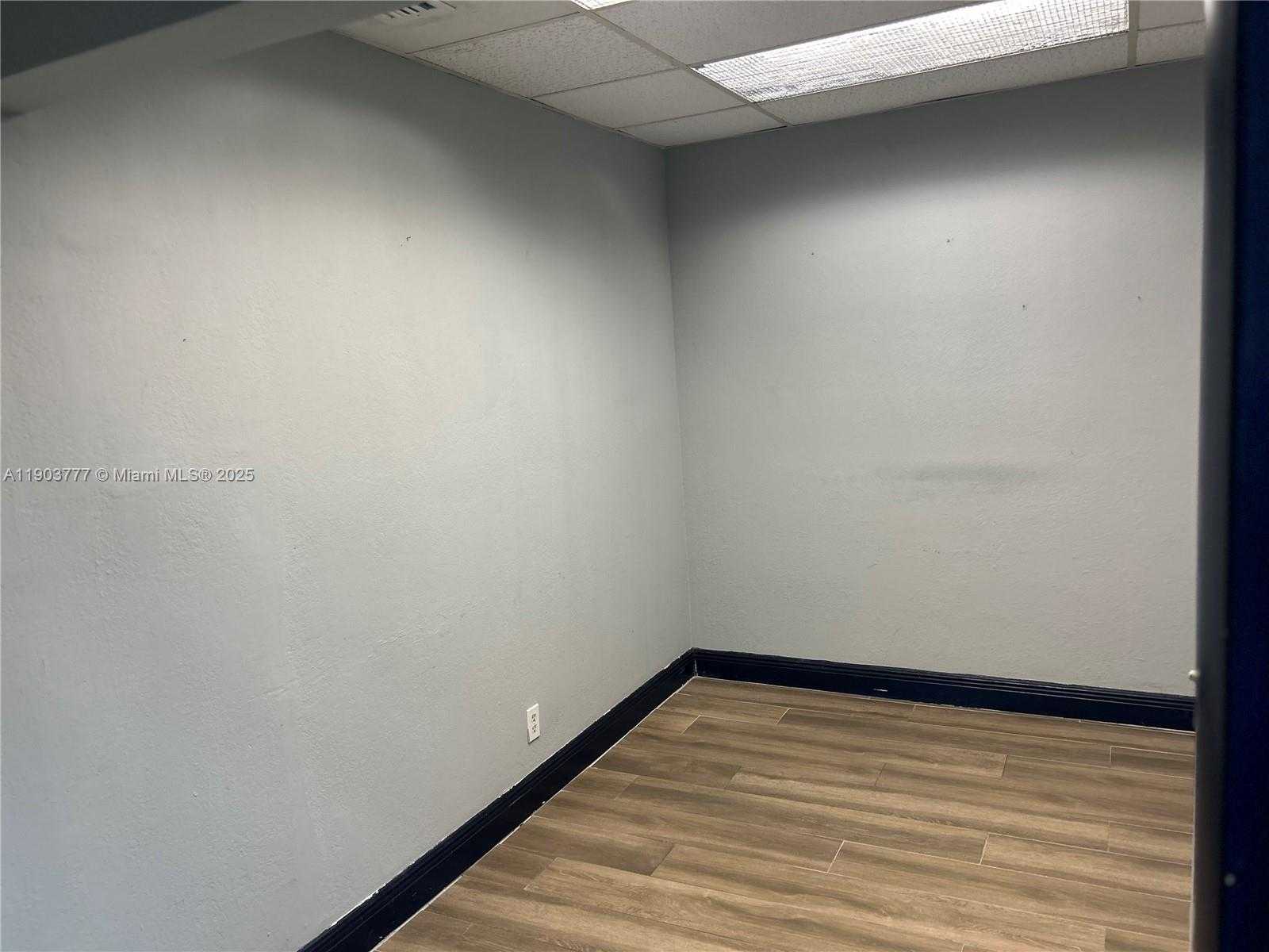 Small Image of 4121 NORTH WEST 5TH ST #100, Plantation Number 15