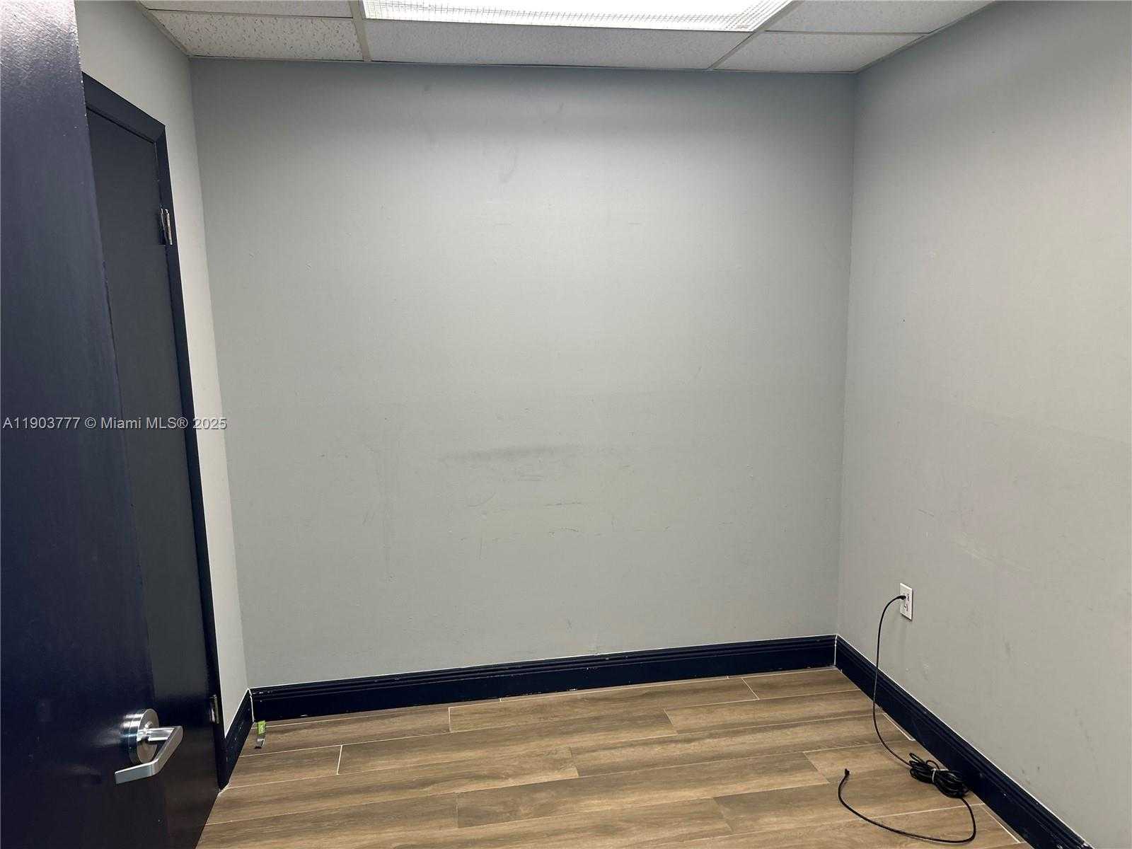 Small Image of 4121 NORTH WEST 5TH ST #100, Plantation Number 18