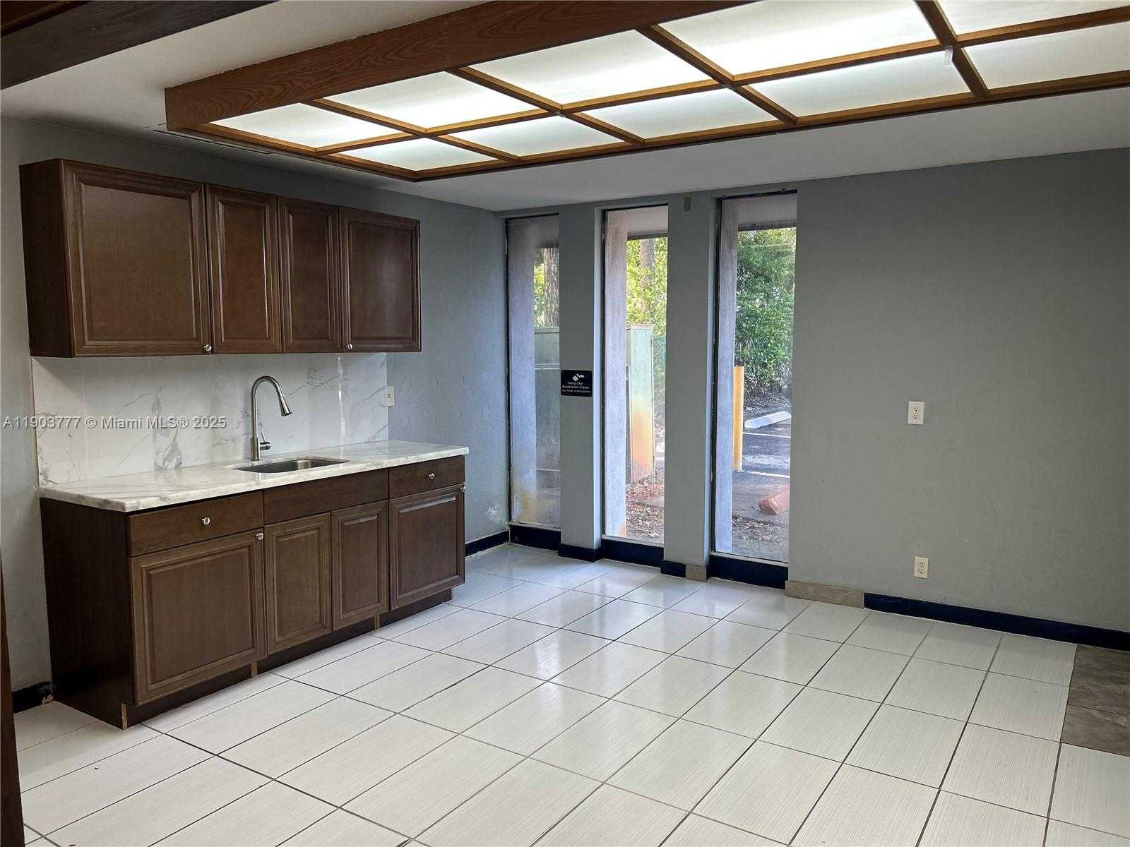 Small Image of 4121 NORTH WEST 5TH ST #100, Plantation Number 20