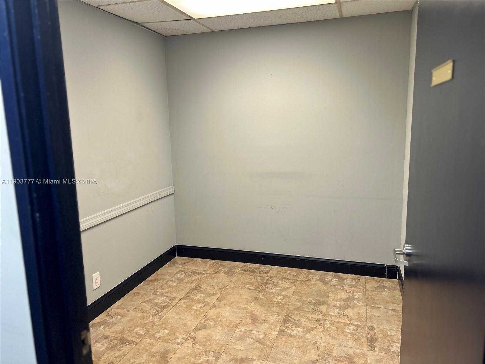 Small Image of 4121 NORTH WEST 5TH ST #100, Plantation Number 25