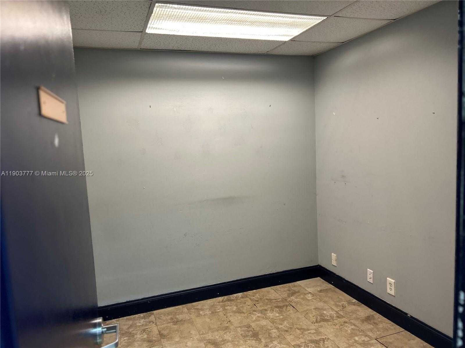 Small Image of 4121 NORTH WEST 5TH ST #100, Plantation Number 28