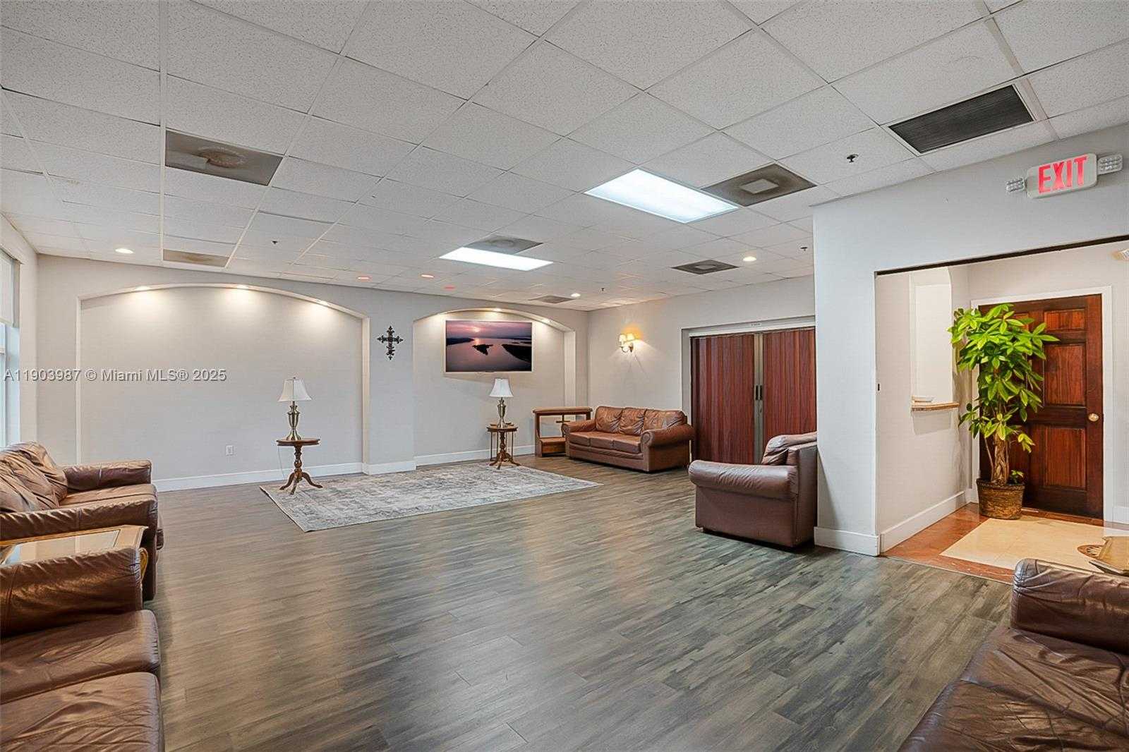 Small Image of 291 NORTH WEST 37TH AVE, Miami Number 20