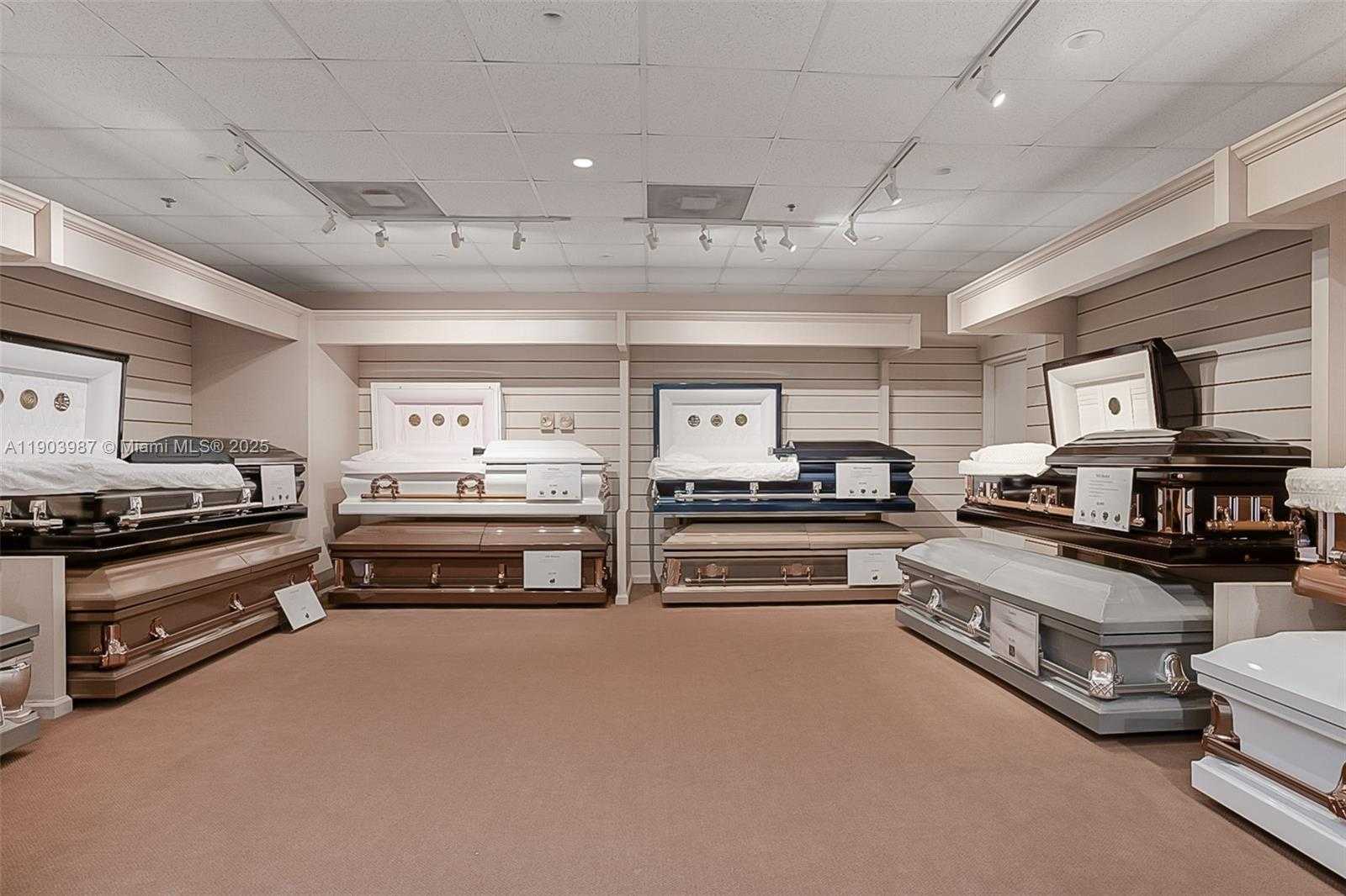 Small Image of 291 NORTH WEST 37TH AVE, Miami Number 40