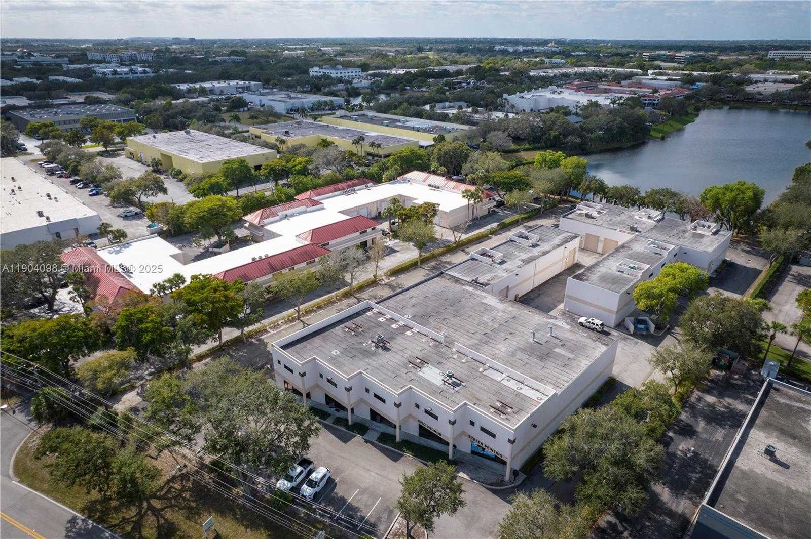 Small Image of 6451 EAST ROGERS CIR, Boca Raton Number 13