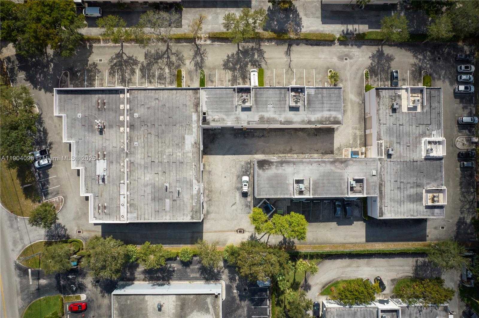 Small Image of 6451 EAST ROGERS CIR, Boca Raton Number 14