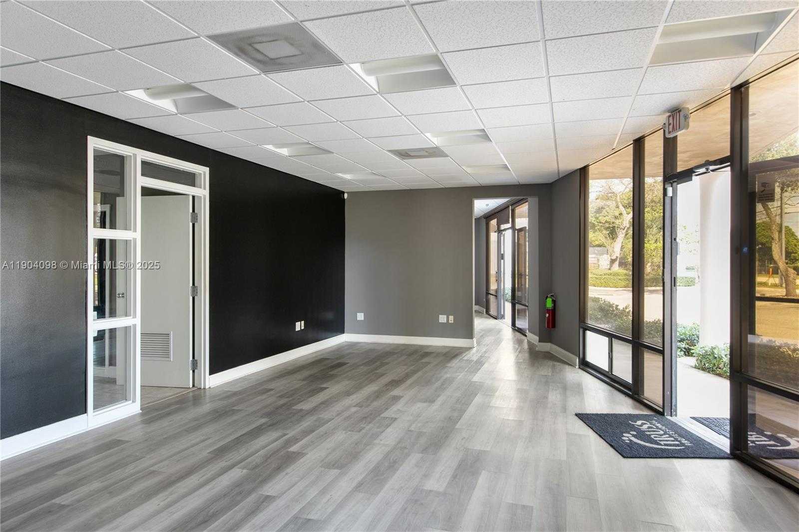 Small Image of 6451 EAST ROGERS CIR, Boca Raton Number 4