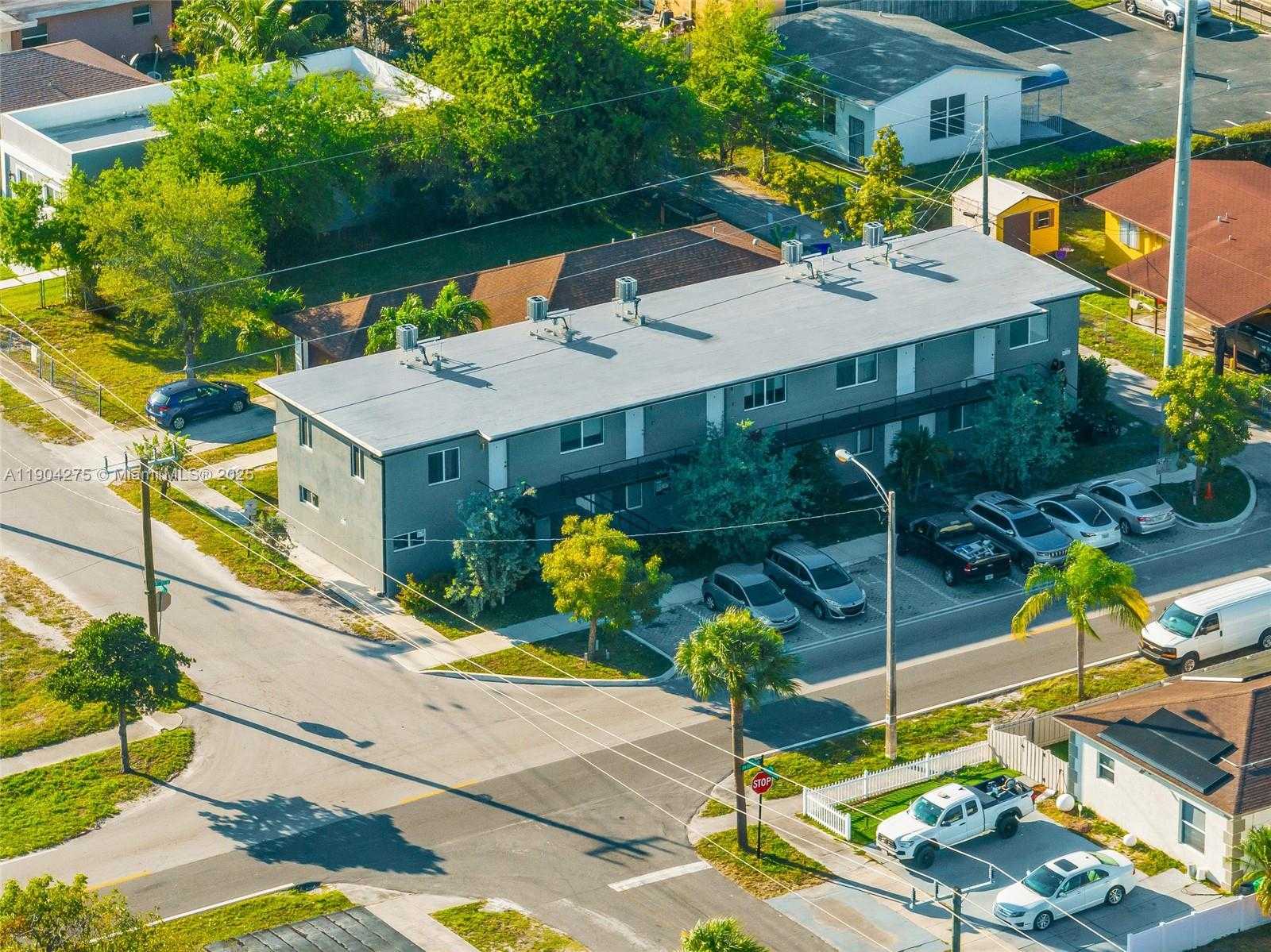 Small Image of 2201 GREENE ST, Hollywood Number 13