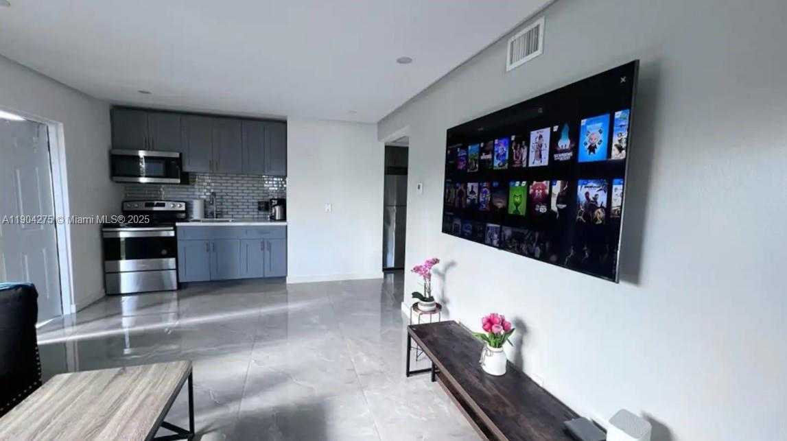 Small Image of 2201 GREENE ST, Hollywood Number 21