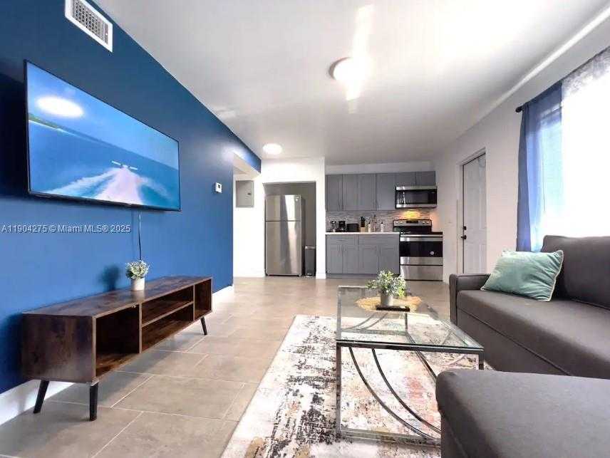 Small Image of 2201 GREENE ST, Hollywood Number 42