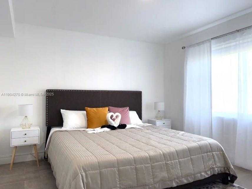 Small Image of 2201 GREENE ST, Hollywood Number 49