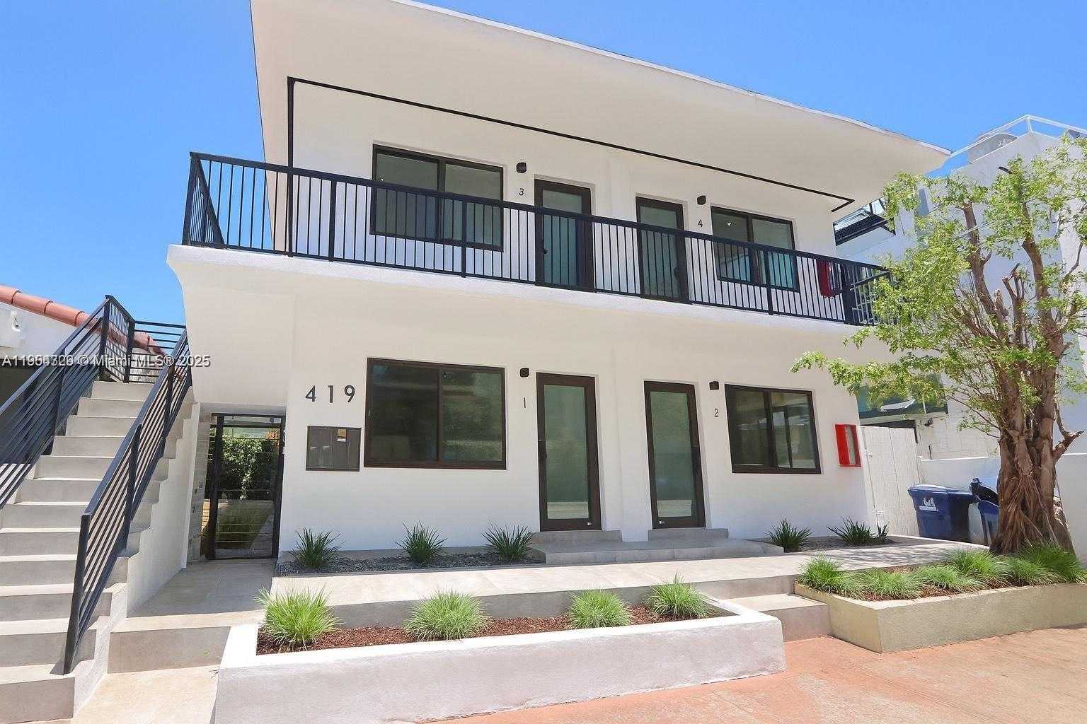 Small Image of 7801 BYRON AVE, Miami Beach Number 1