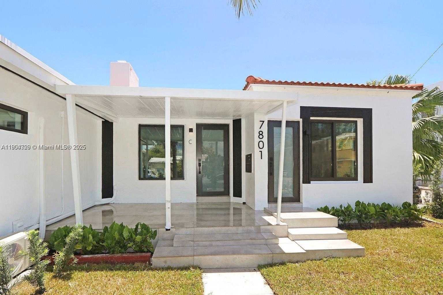 Small Image of 7801 BYRON AVE, Miami Beach Number 2