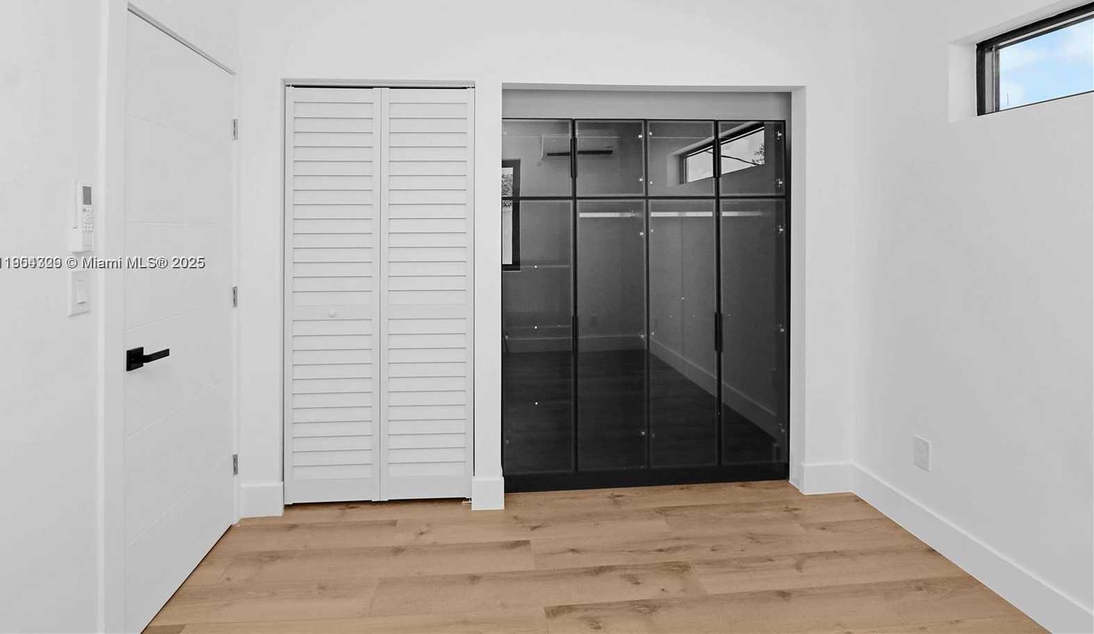 Small Image of 7801 BYRON AVE, Miami Beach Number 28