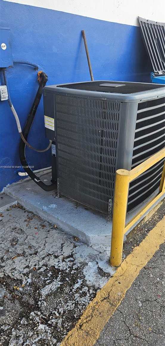 Small Image of 2112 NORTH WEST 36TH ST, Miami Number 12