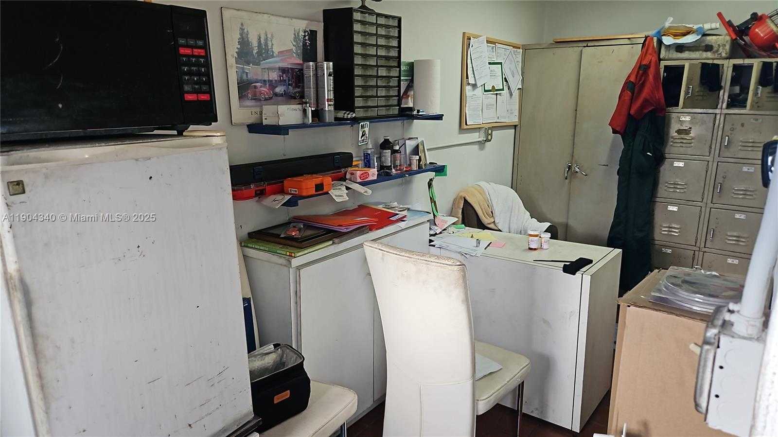 Small Image of 2112 NORTH WEST 36TH ST, Miami Number 14