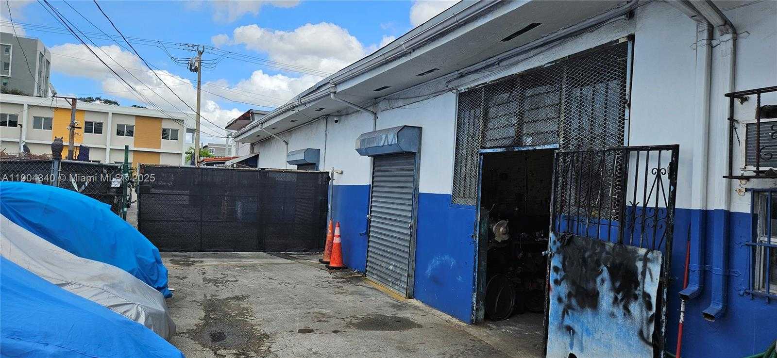 Small Image of 2112 NORTH WEST 36TH ST, Miami Number 4