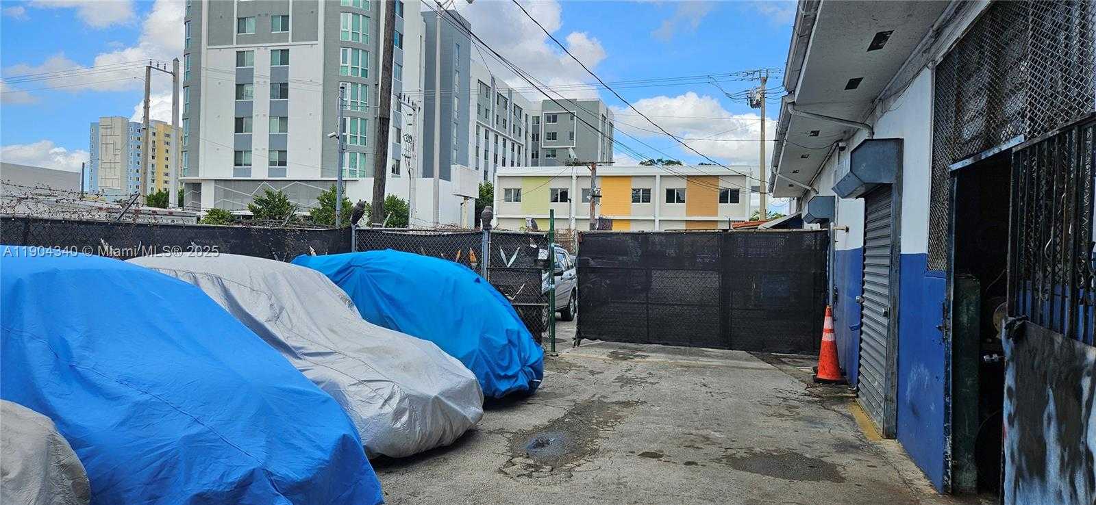 Small Image of 2112 NORTH WEST 36TH ST, Miami Number 5