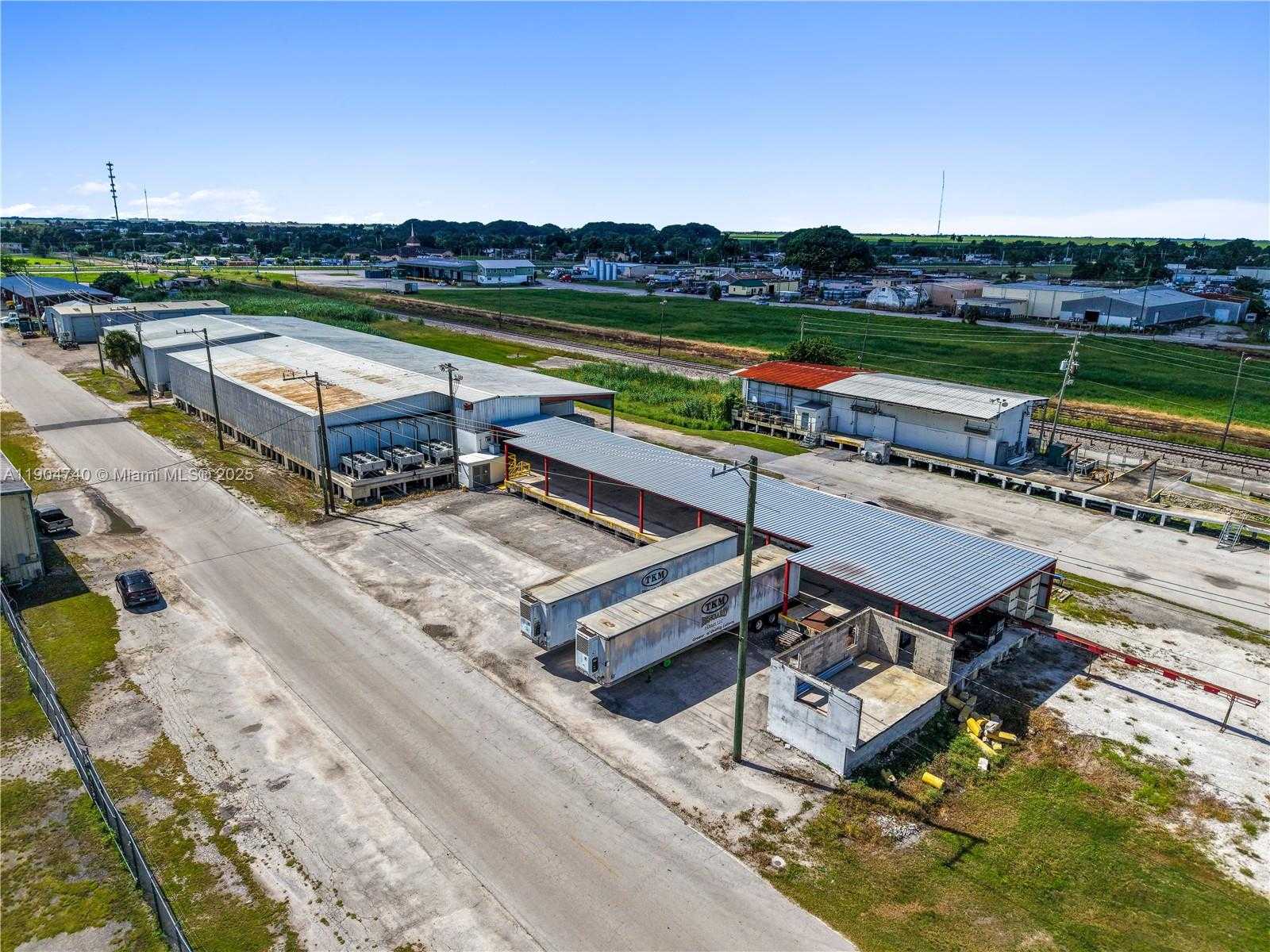 Small Image of 901 NORTH WEST 9TH ST, Belle Glade Number 20