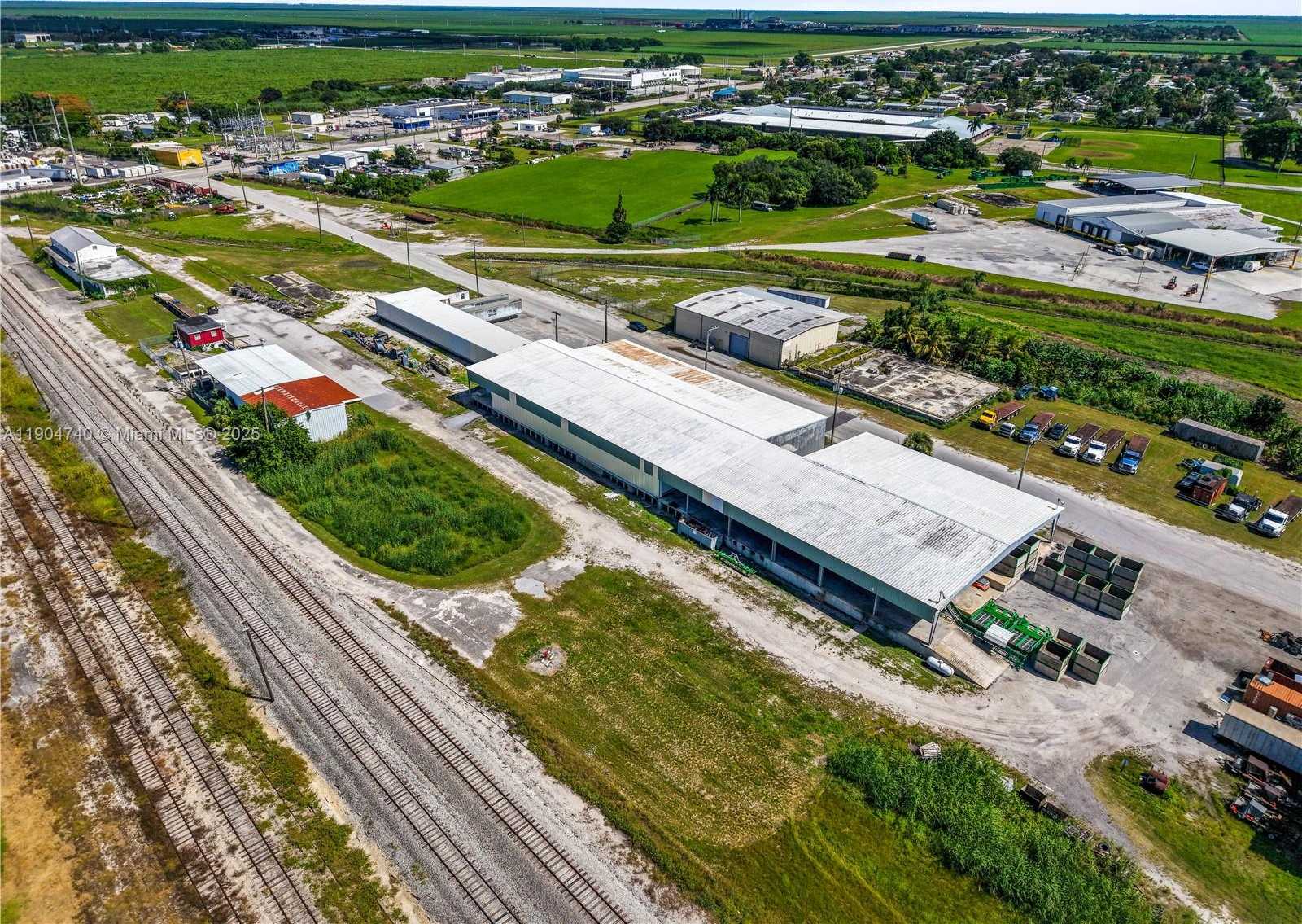 Small Image of 901 NORTH WEST 9TH ST, Belle Glade Number 23