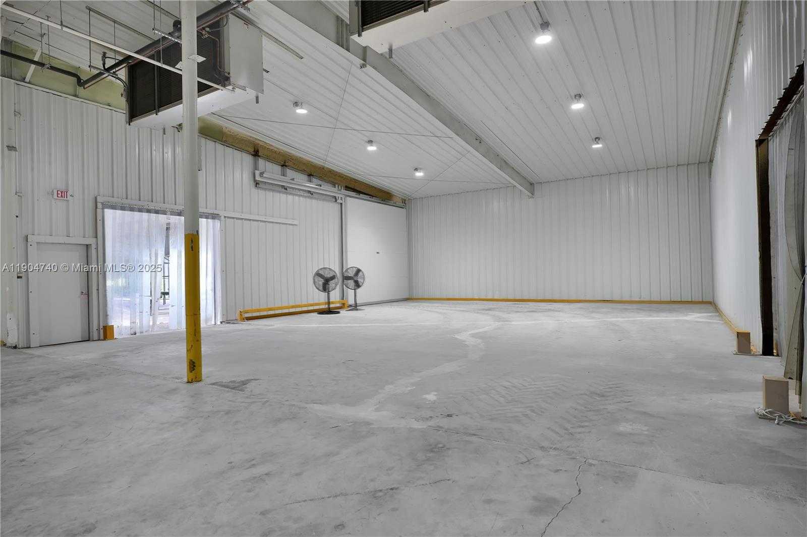 Small Image of 901 NORTH WEST 9TH ST, Belle Glade Number 30