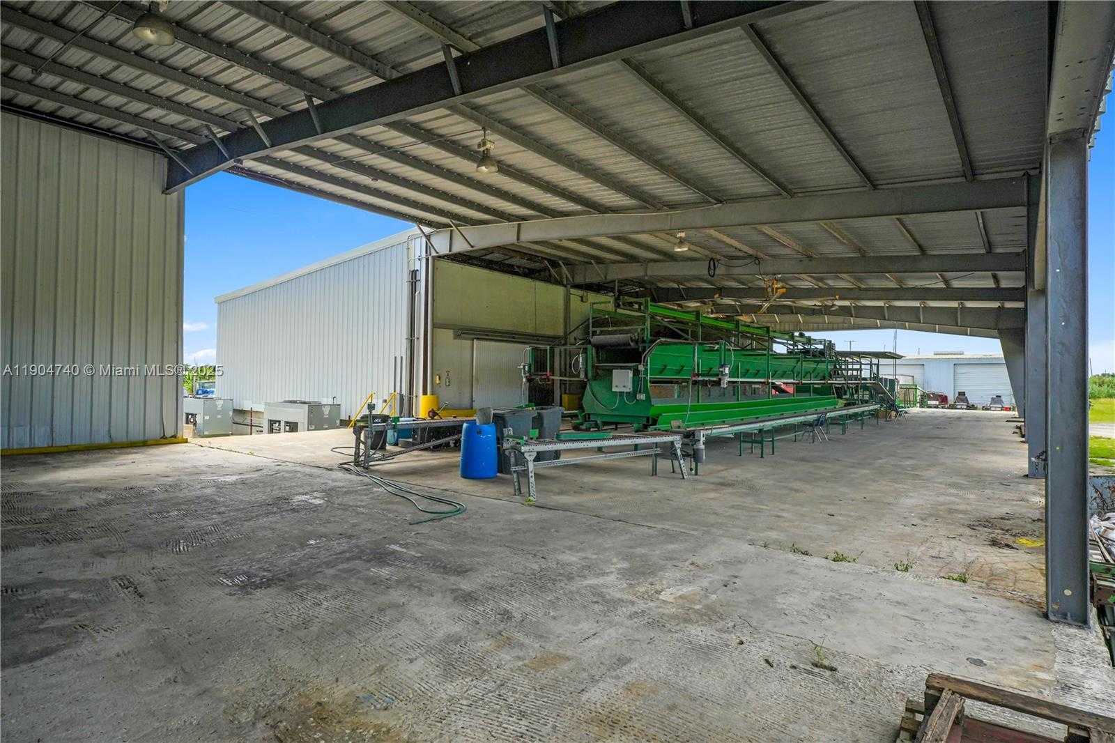 Small Image of 901 NORTH WEST 9TH ST, Belle Glade Number 35