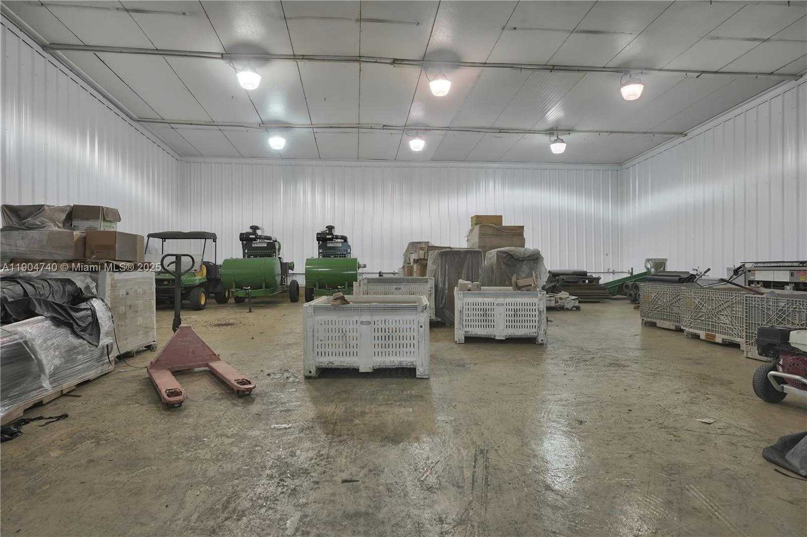 Small Image of 901 NORTH WEST 9TH ST, Belle Glade Number 37