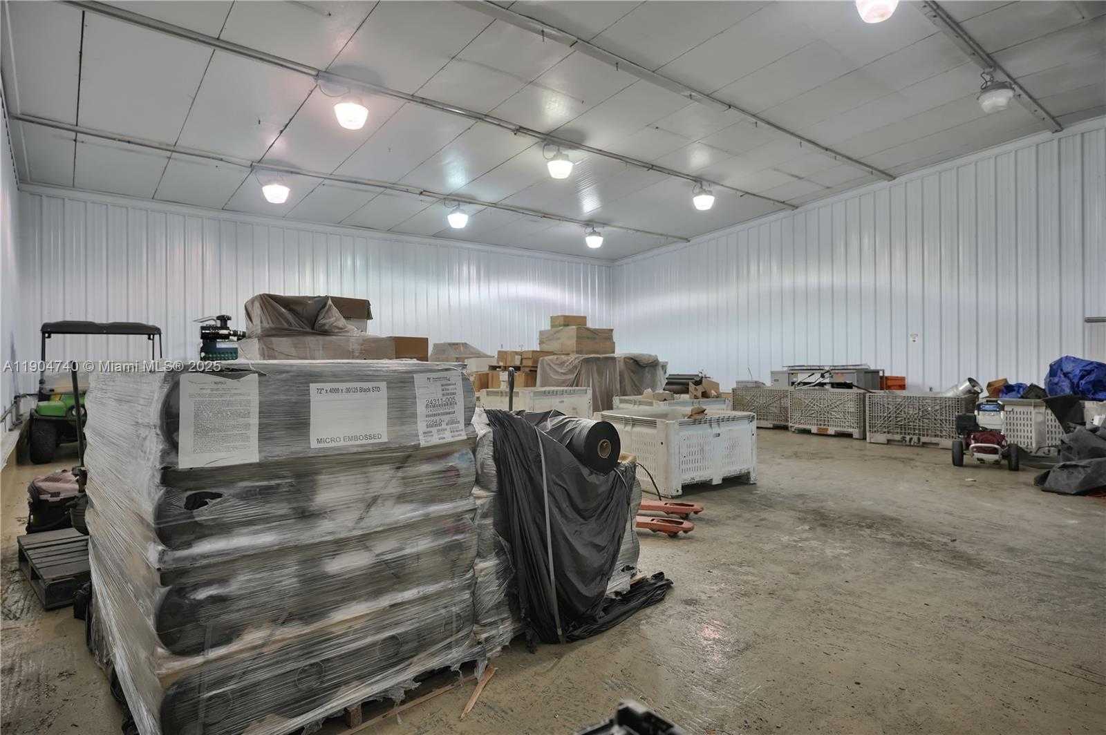 Small Image of 901 NORTH WEST 9TH ST, Belle Glade Number 38