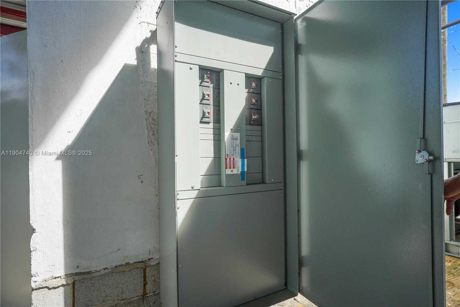 Small Image of 901 NORTH WEST 9TH ST, Belle Glade Number 50