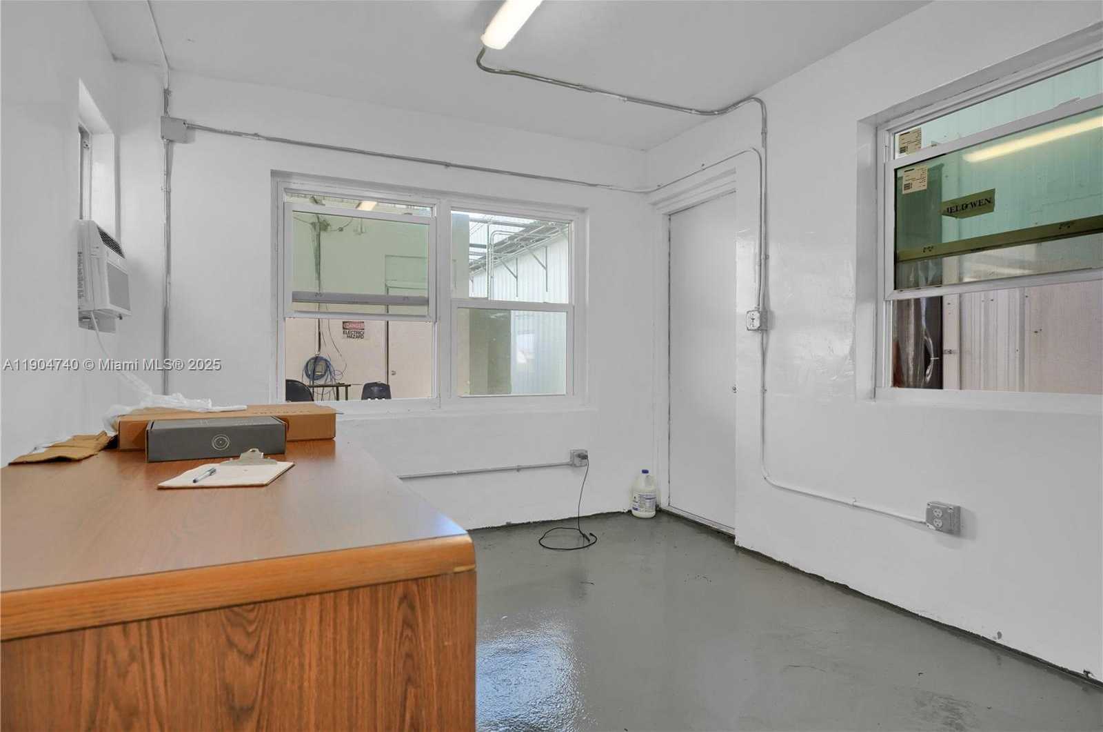 Small Image of 901 NORTH WEST 9TH ST, Belle Glade Number 58