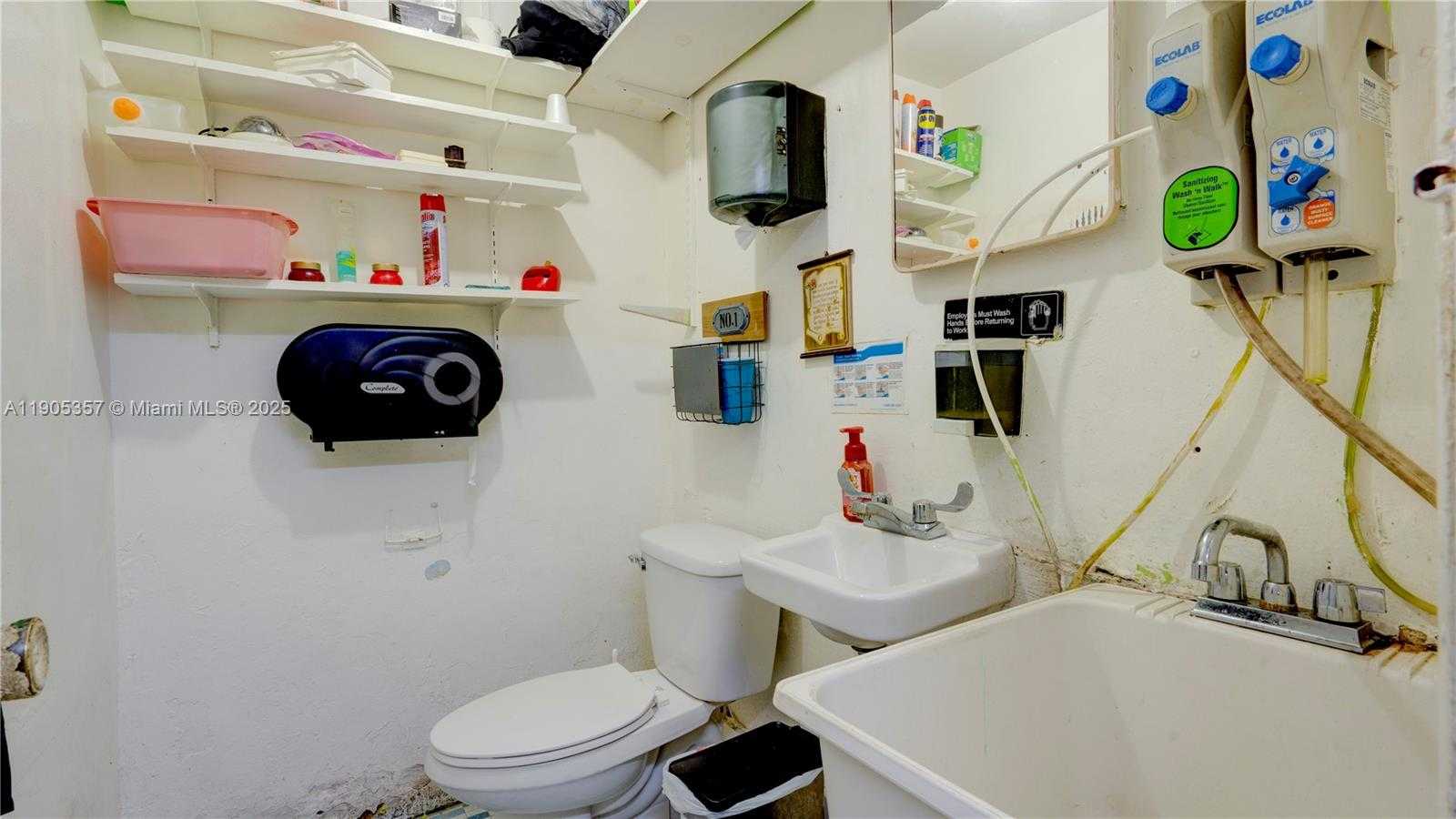 Small Image of 12950 SOUTH WEST 87TH AVE, Miami Number 26