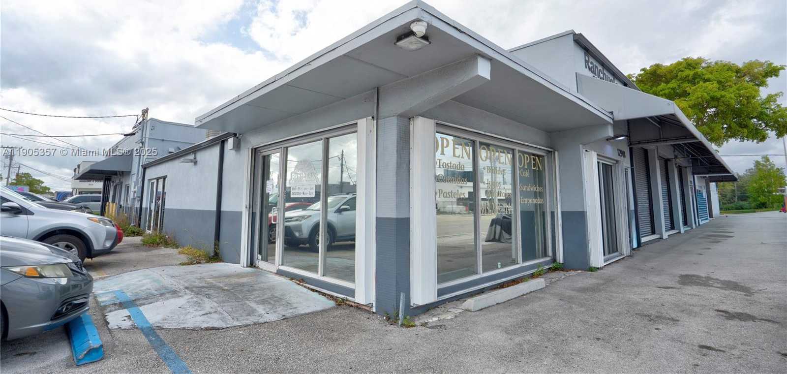 Small Image of 12950 SOUTH WEST 87TH AVE, Miami Number 7