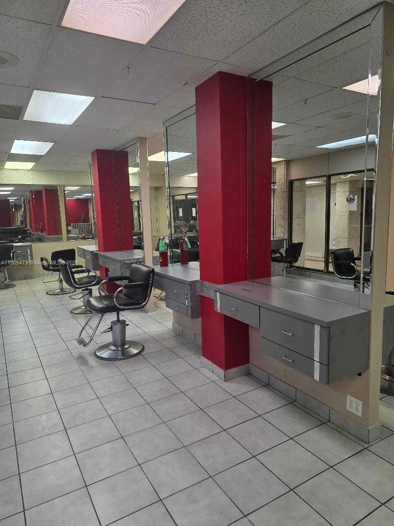 Small Image of 1980 SOUTH OCEAN DR #L1, Hallandale Beach Number 4