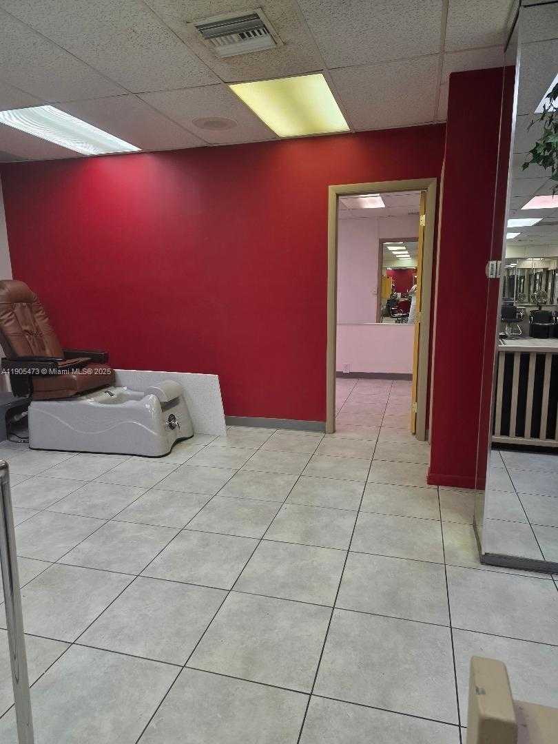 Small Image of 1980 SOUTH OCEAN DR #L1, Hallandale Beach Number 5