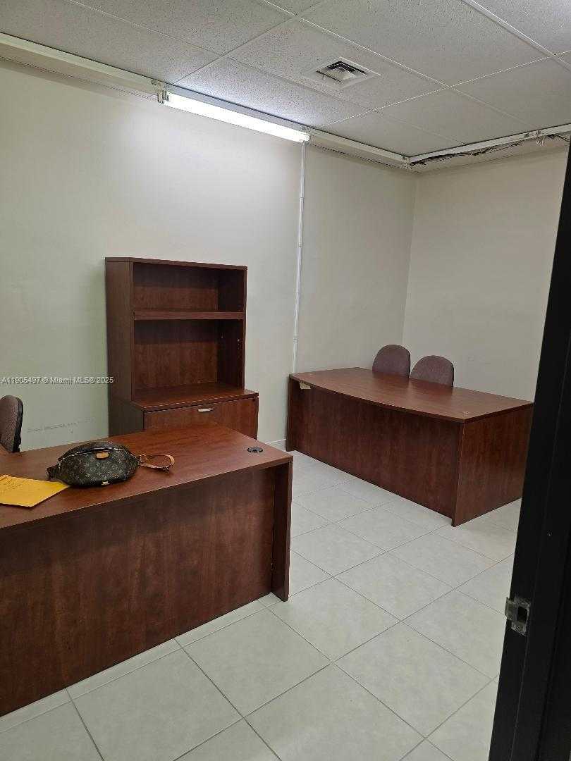 Small Image of 1985 SOUTH OCEAN DR #3L, Hallandale Beach Number 4