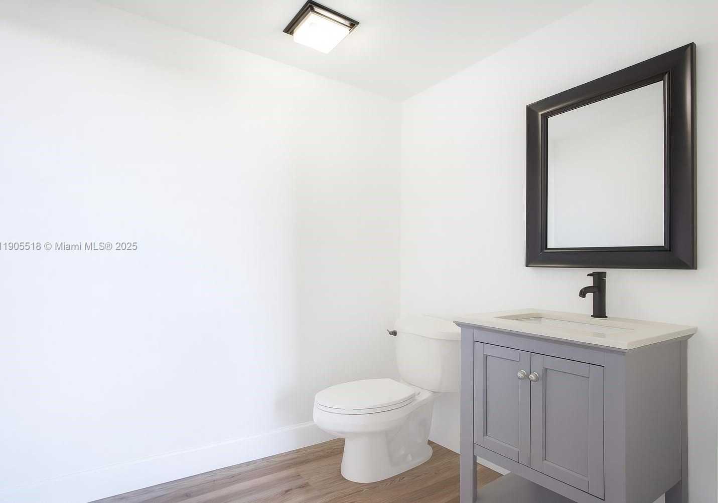 Small Image of 14226 SOUTH WEST 136TH ST, Miami Number 4