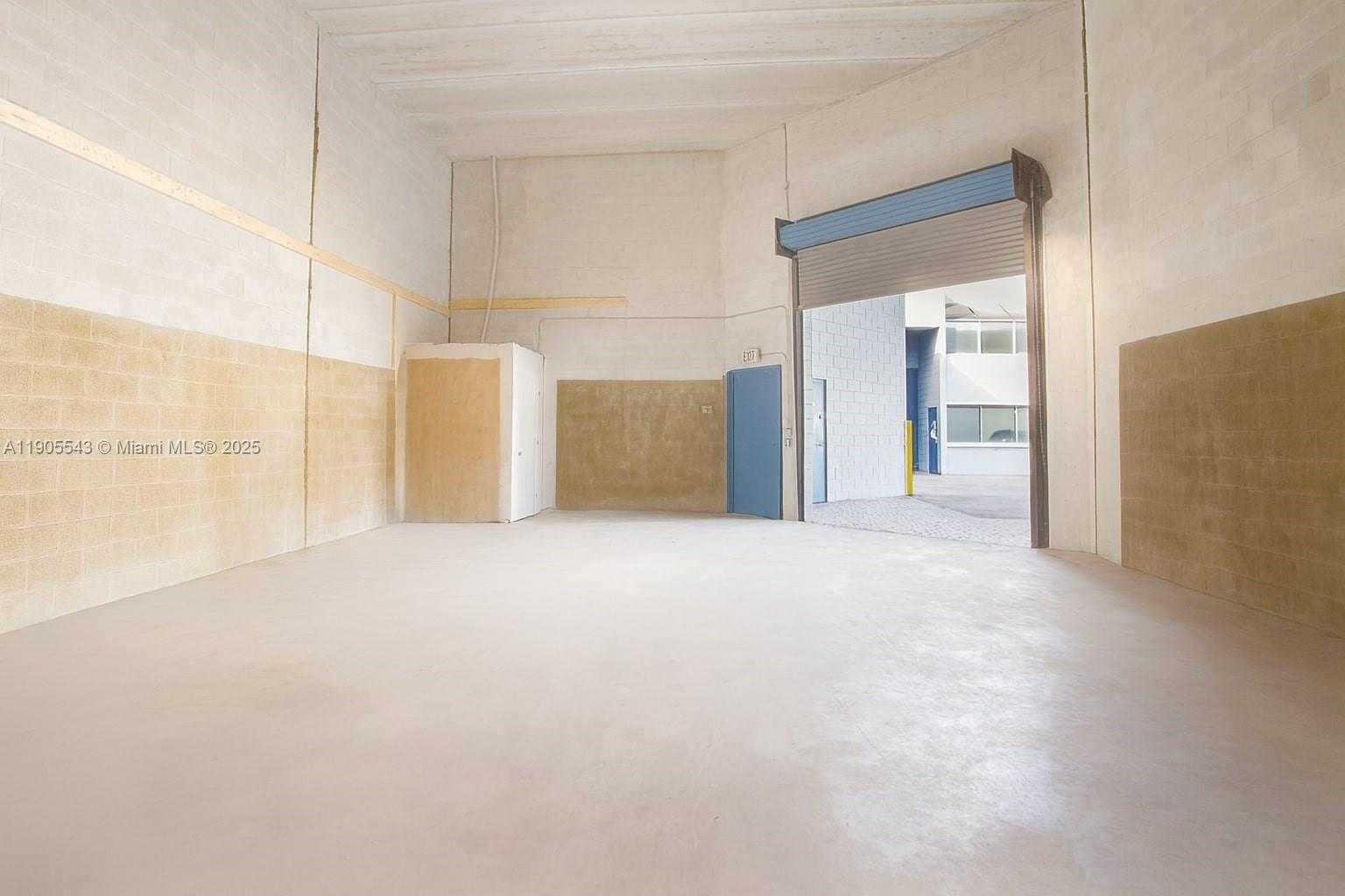 Small Image of 14226 SOUTH WEST 136TH ST, Miami Number 2