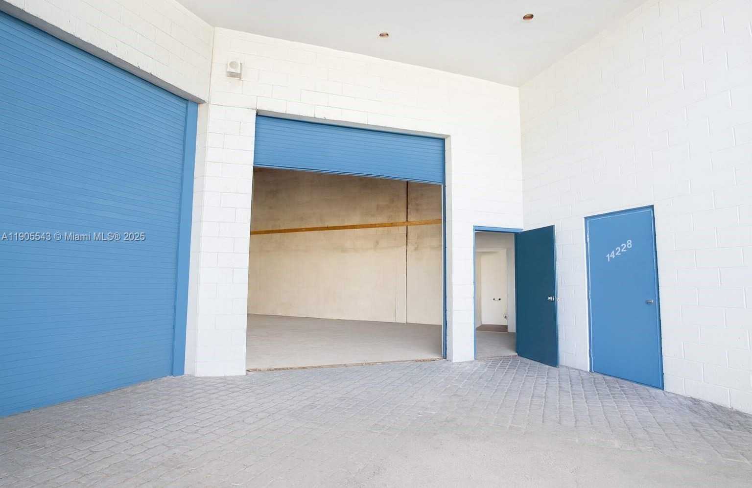 Small Image of 14226 SOUTH WEST 136TH ST, Miami Number 3