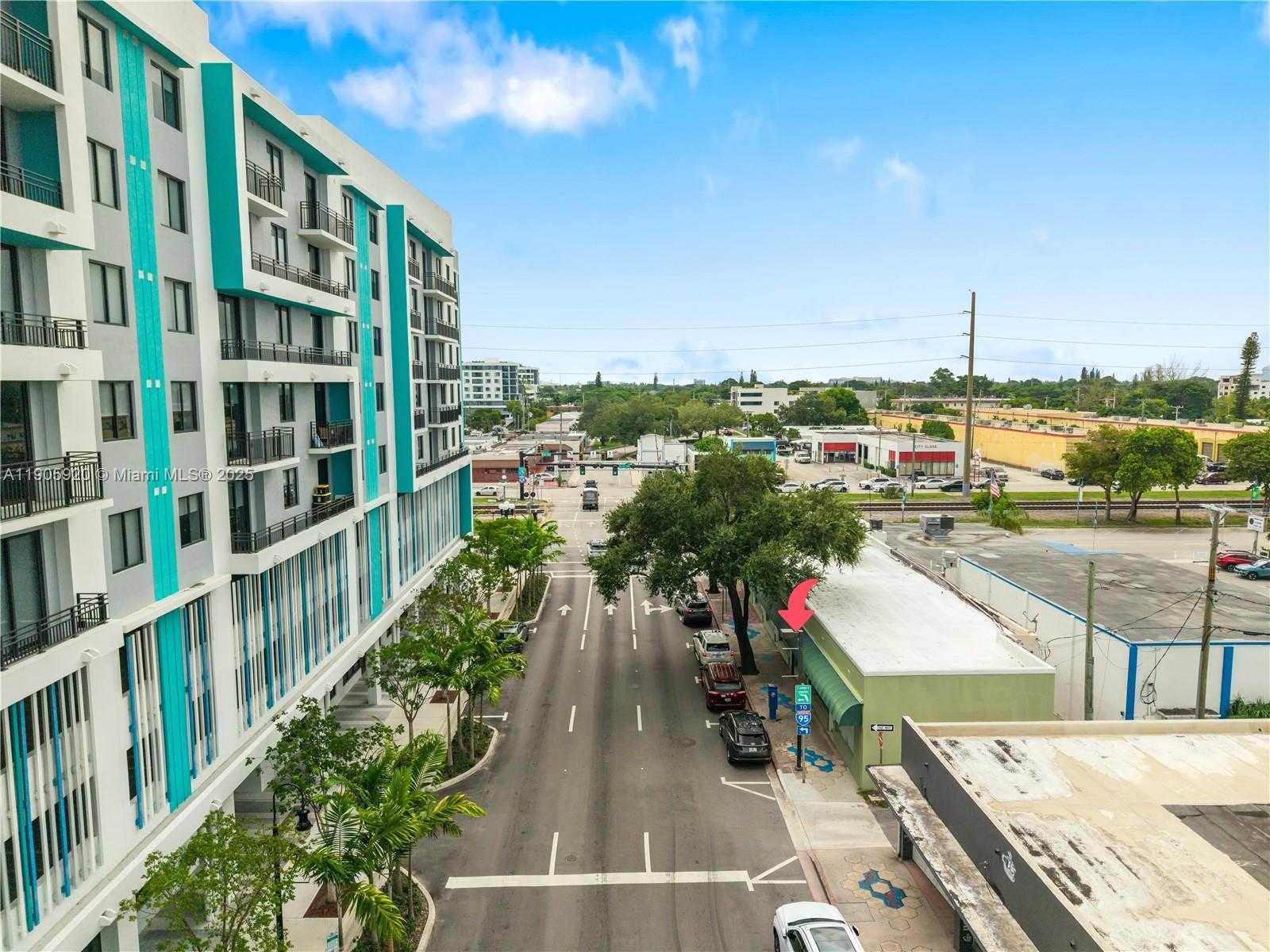 Small Image of 2037 TYLER, Hollywood Number 4