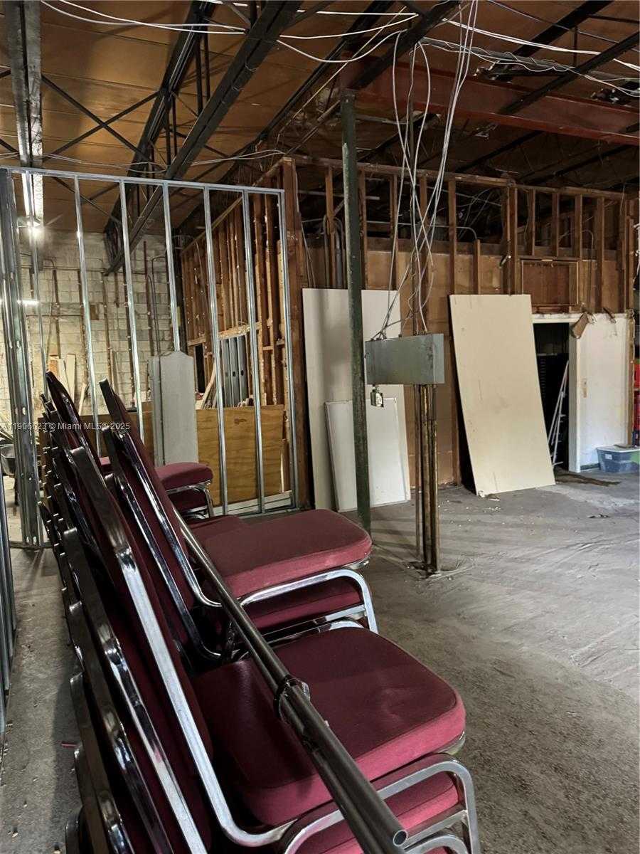 Small Image of 12495 NORTH EAST 2ND AVE, North Miami Number 12