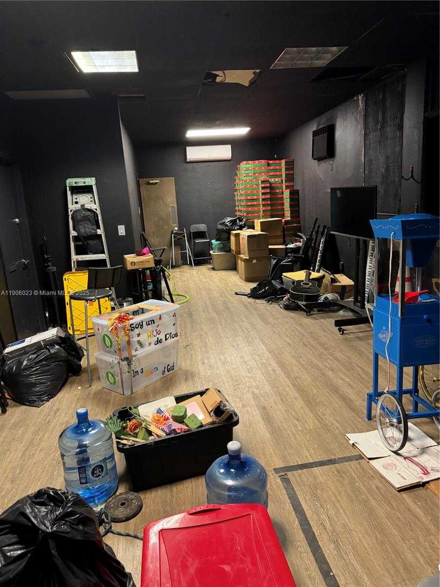 Small Image of 12495 NORTH EAST 2ND AVE, North Miami Number 3