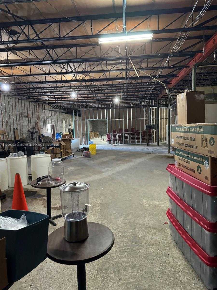 Small Image of 12495 NORTH EAST 2ND AVE, North Miami Number 9