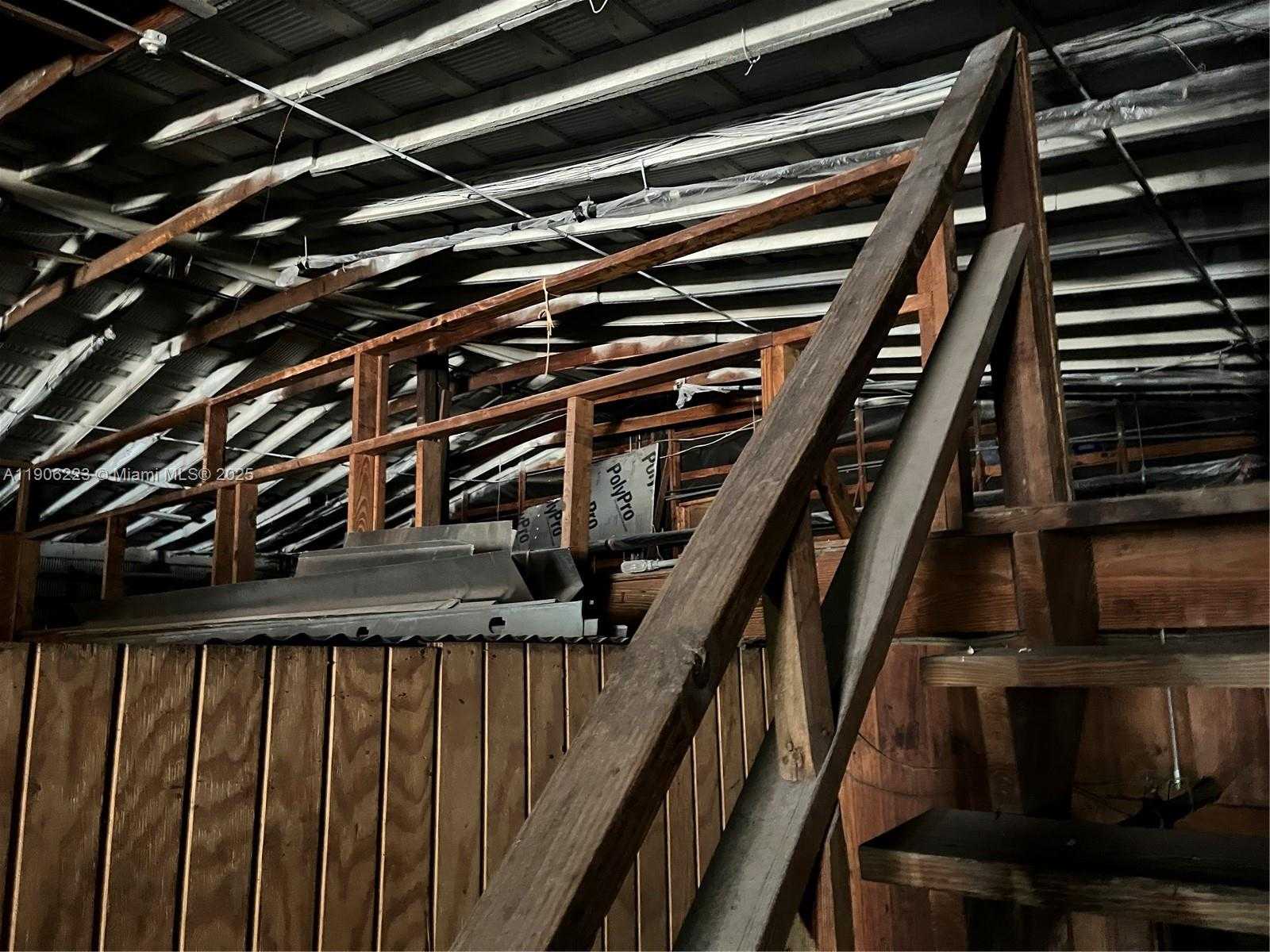 Small Image of 113 MASSACHUSETTS AVE, Other City - In The State Of Florida Number 13